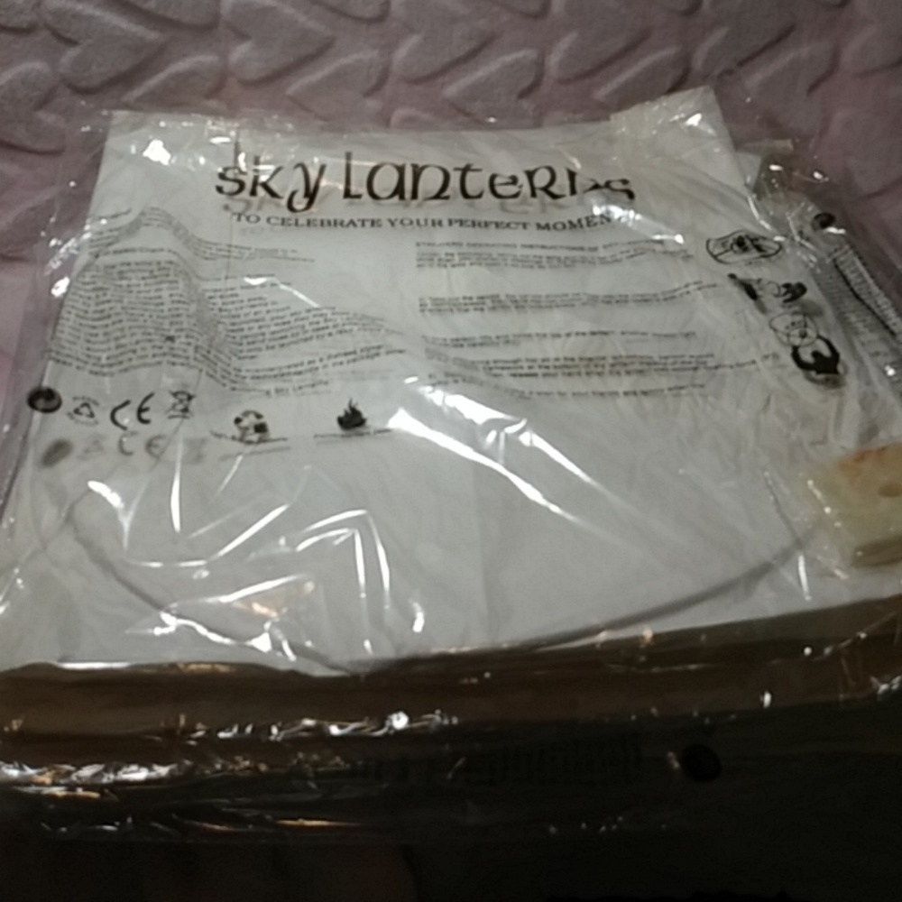 Sold 15 sky lanterns